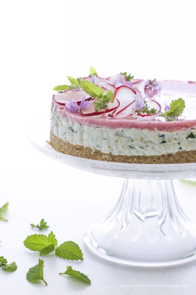 Hummus con ravanelli arrostiti e le loro foglie 11 cheesecake-salato