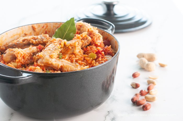Red rice speziato con pollo stufato agli arachidi 7 red rice con stufato di pollo