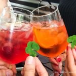 brindare con lo spritz