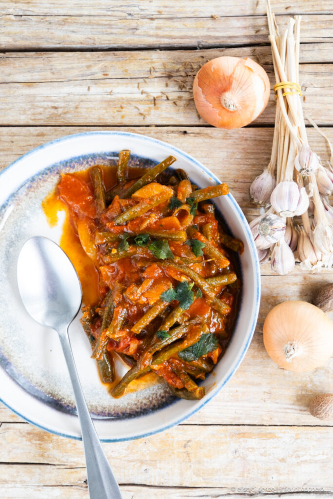fagiolini in salsa di pomodoro