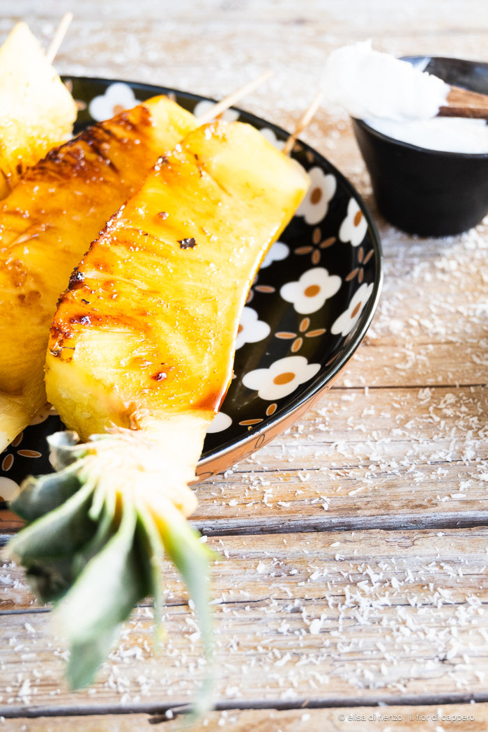 Ananas grigliato con salsa di yogurt e cocco 9 ananas grigliato
