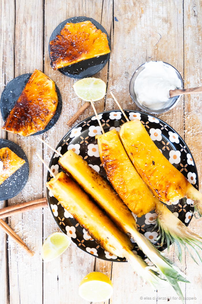 Ananas grigliato con salsa di yogurt e cocco 4 ananas grigliato
