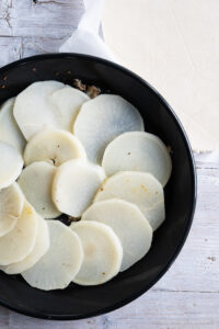 Tarte tatin con rape bianche