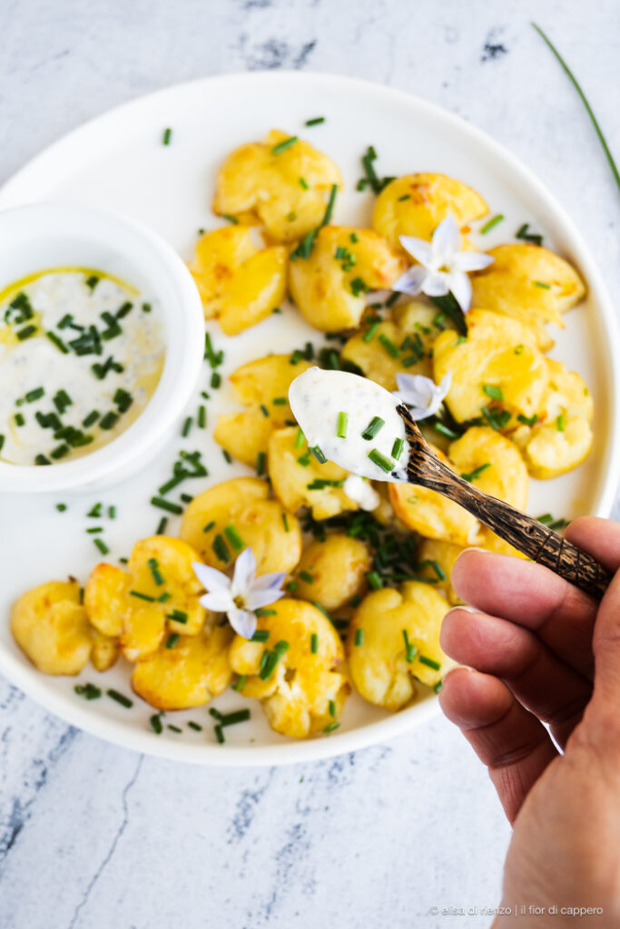 patate schiacciate croccanti dorate