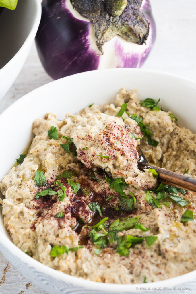Babaganoush, la celebre crema di melanzane del Medio Oriente 8 babaganoush