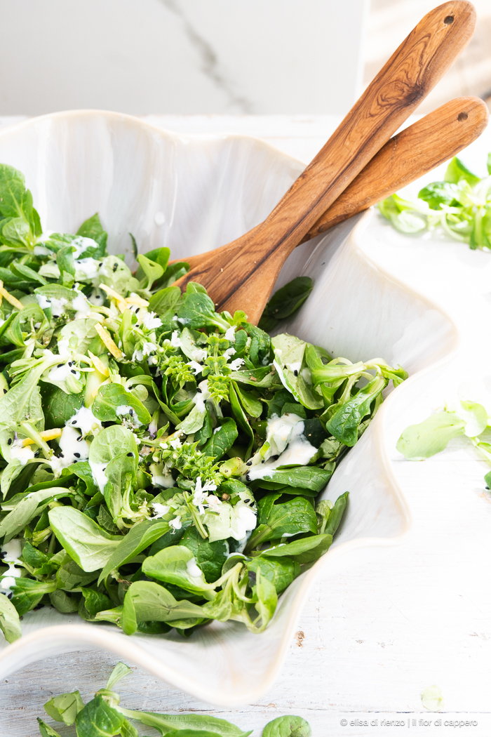 Insalata di valeriana, cetriolo e limone: fresca e aromatica 7 insalata di valeriana