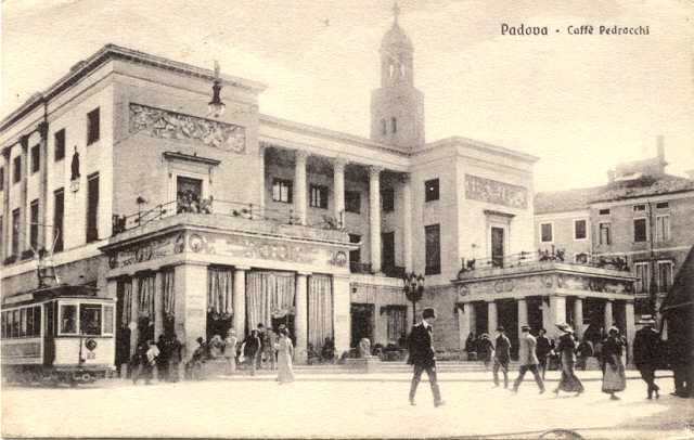 Caffè Pedrocchi: il caffè alla menta simbolo di Padova 4 caffè pedrocchi